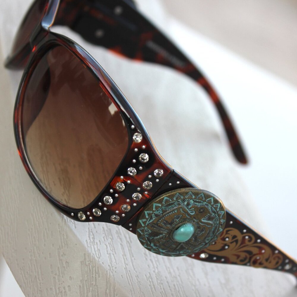 Montana West Sunglasses in Leopard w/Turquoise Thunderbird Concho Accents